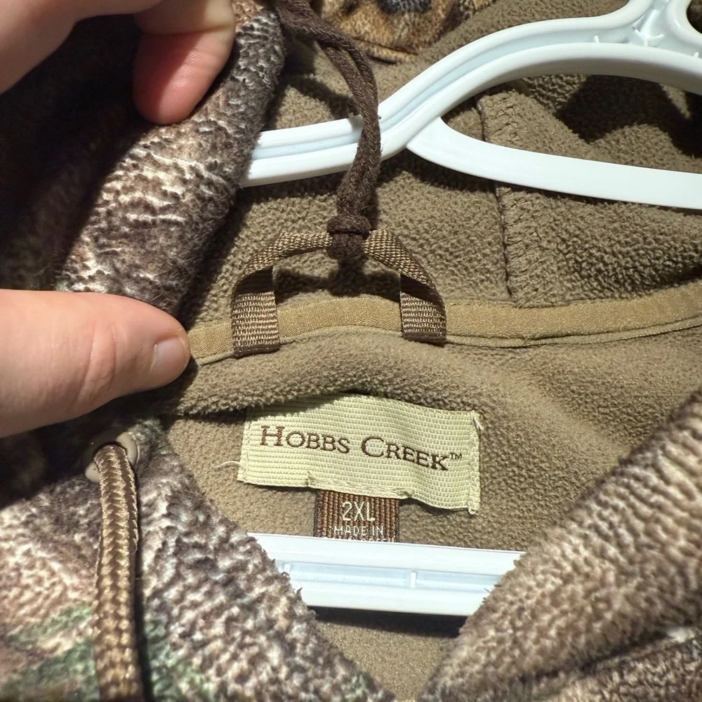 Men's Camouflage Hoodie Jacket - Picture 3 of 3